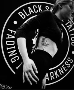 Tattoo-Convention-Black-Skull-Tattoo